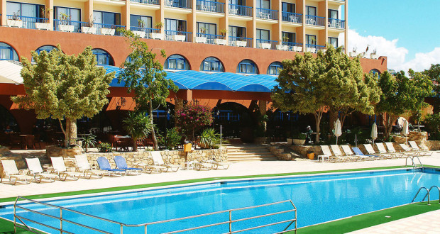 Navarria hotel Cypr